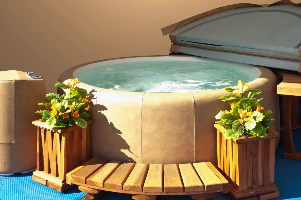 inflatable hot tub buying guide